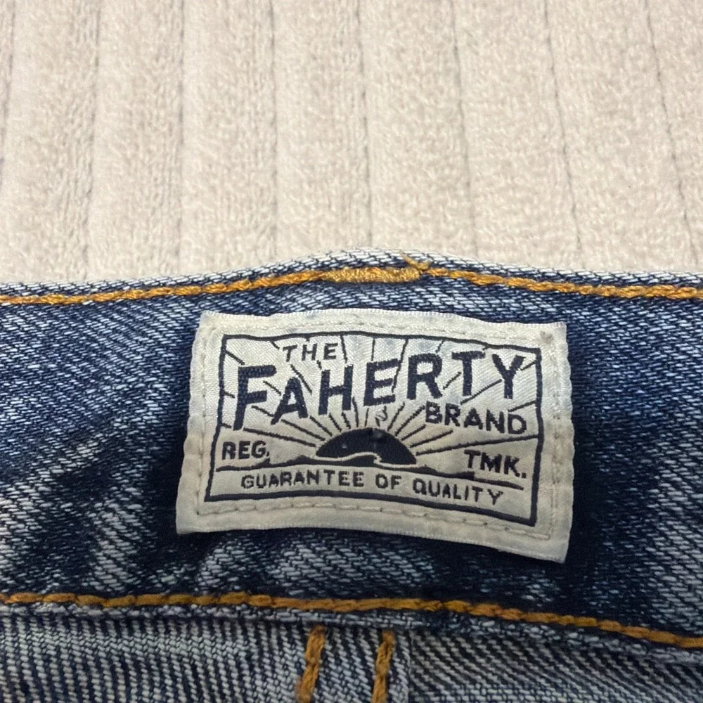 Faherty Mens 38x30 Jeans Organic Cotton Blend Straight Leg Mid Rise Medium Wash